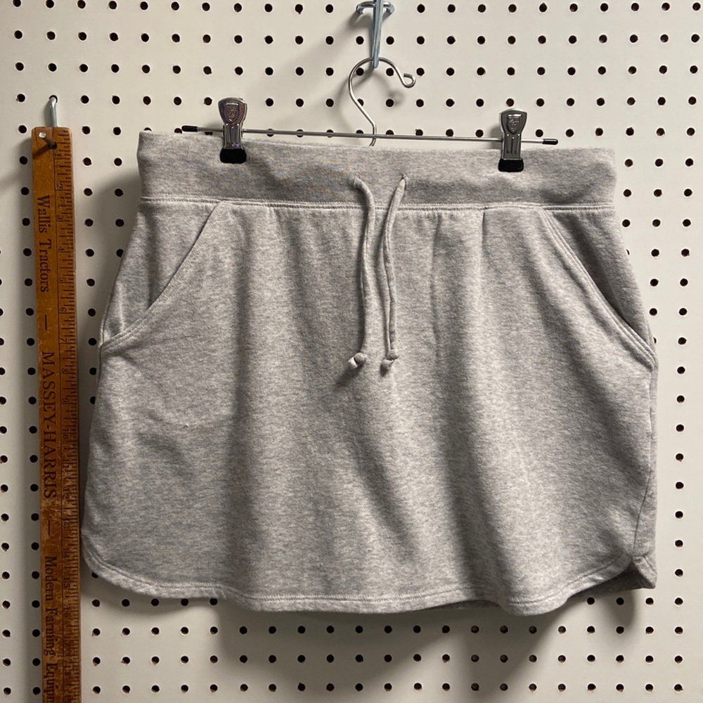 Athletic skirt